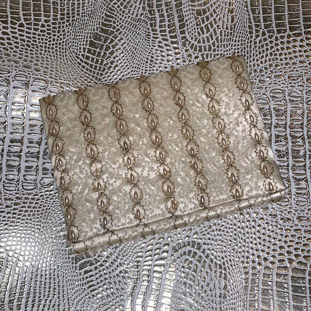 Vintage silk beaded and embroidered evening clutch snap closure